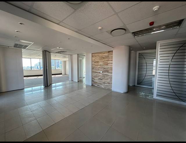 898M² OFFICE TO LET IN SANDTON CENTRAL